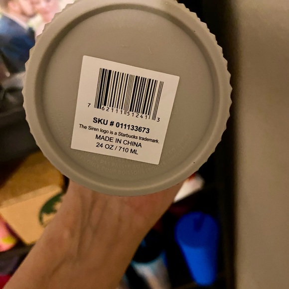 Starbucks NWT LATAM Matte Grey 24oz Studded Tumbler - Picture 8 of 8